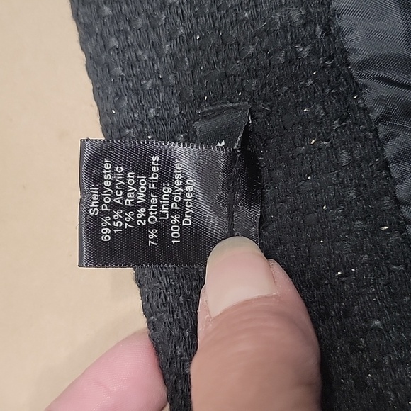 Ann Taylor, Size 10 Wool Blend Black with Gold Metallic Threads Mini Skirt, EUC - Picture 9 of 9